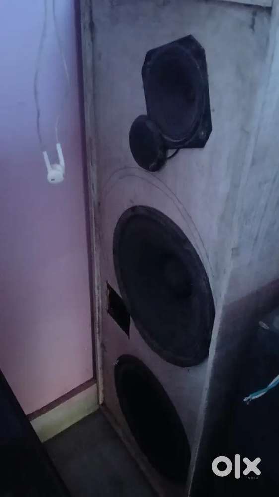 Dj speaker or amplifier rs.5499