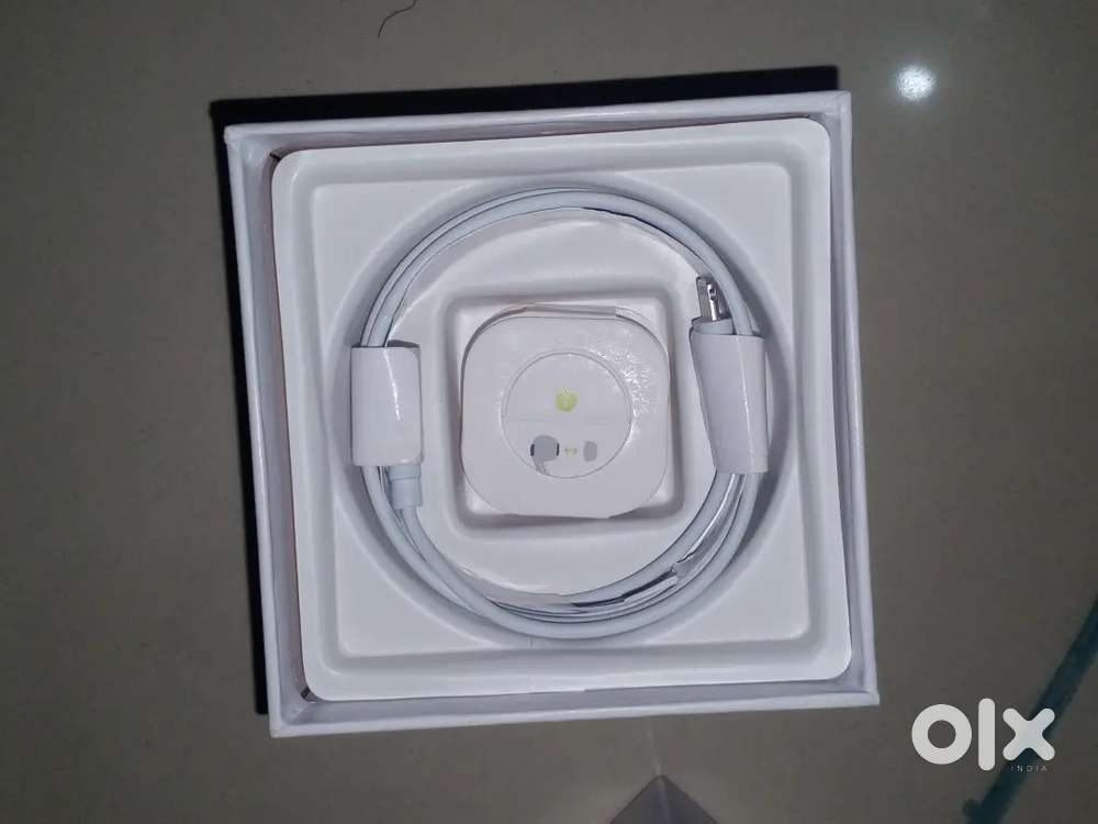Brand new iPhone earbuds