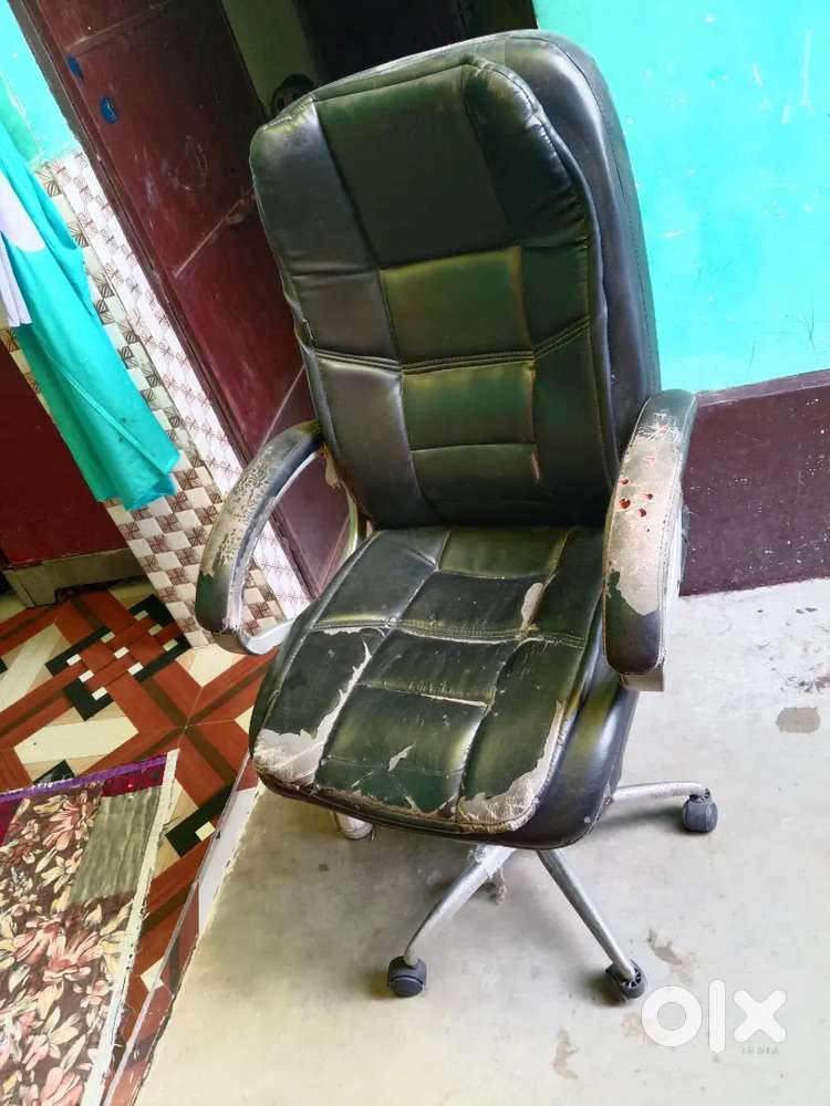 Leather Office Chair Good Condition