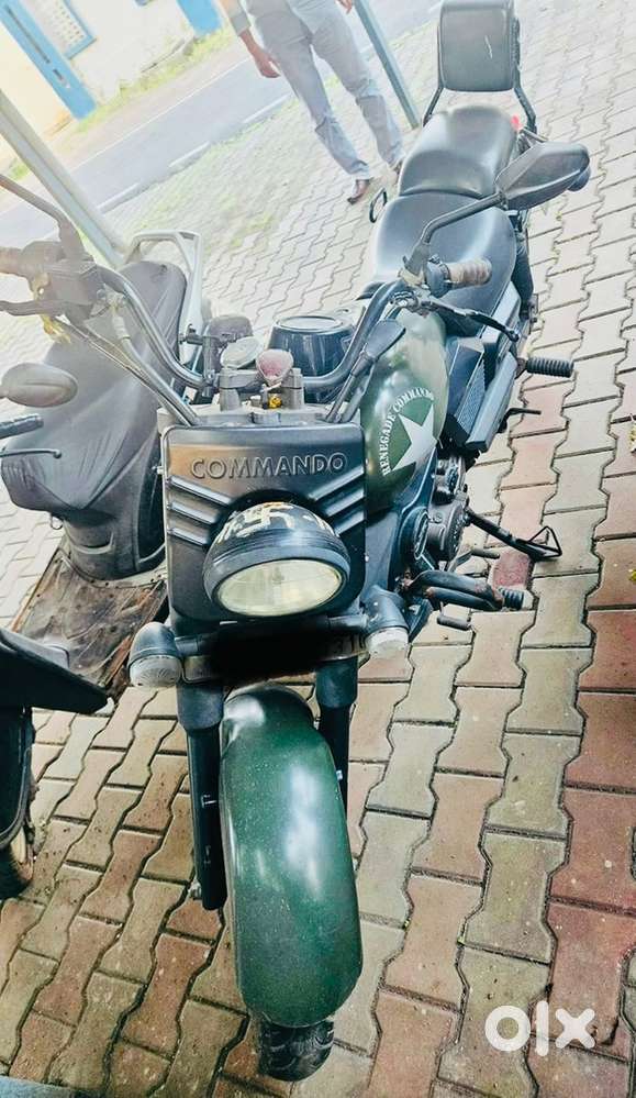 UM Renegade Commando 300 – Army Green Cruiser in Great Condition