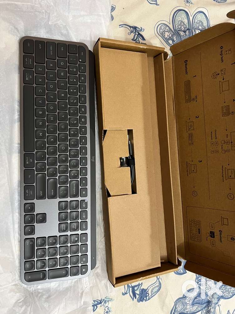 MX keys Wireless Keyboard (New box ps)