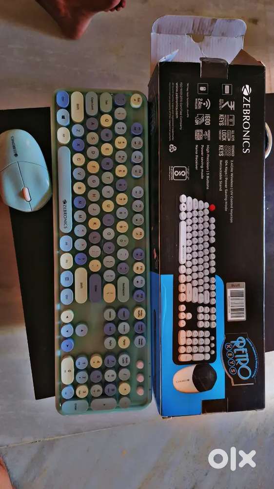 Wireless keyboard and Mouse