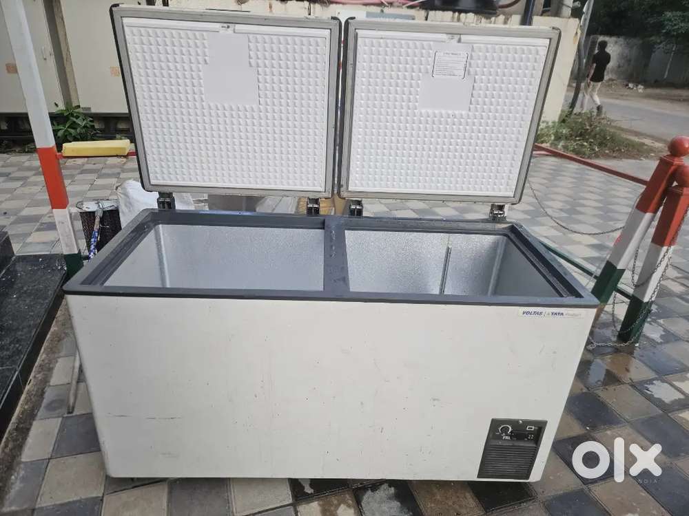 Deep freezer
