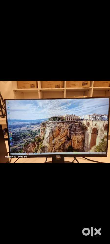DELL 22 INCHS MONITOR