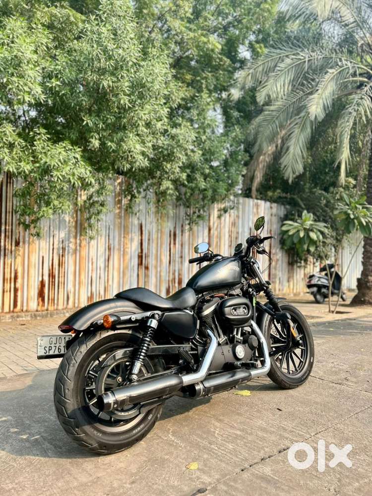 HARLEY DAVIDSON IRON 883 BRAND NEW CONDITION
