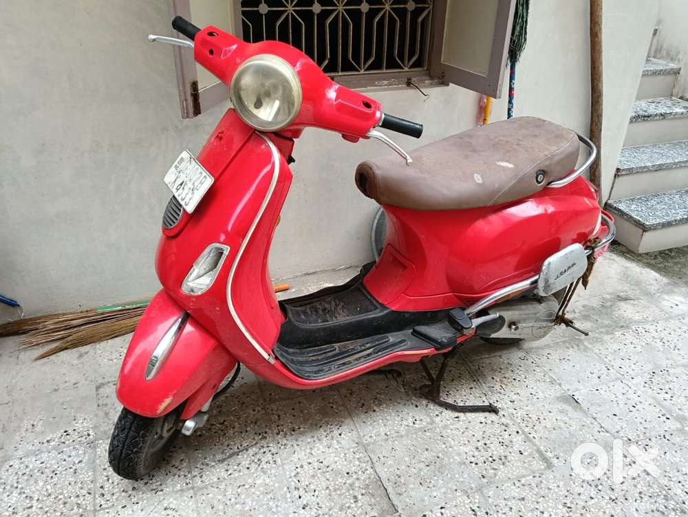 Vespa - Red colour in good condition