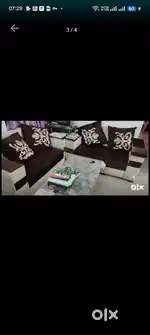 2 sets of two seater sofa with 4 cushion pillows