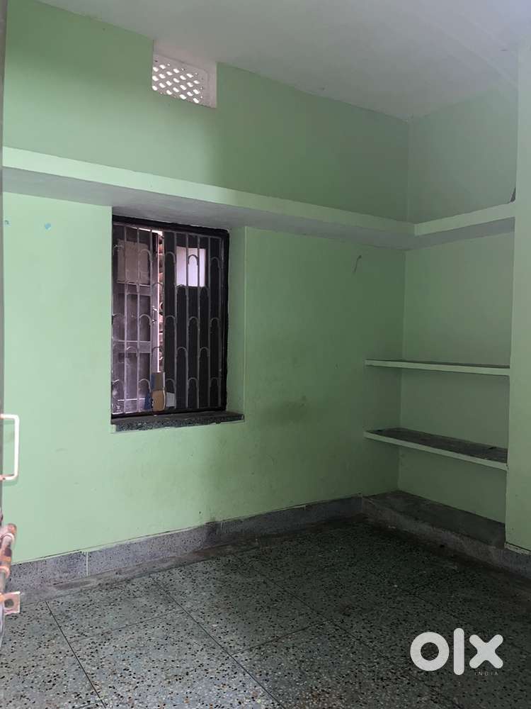 2bhk room for family and bachlor