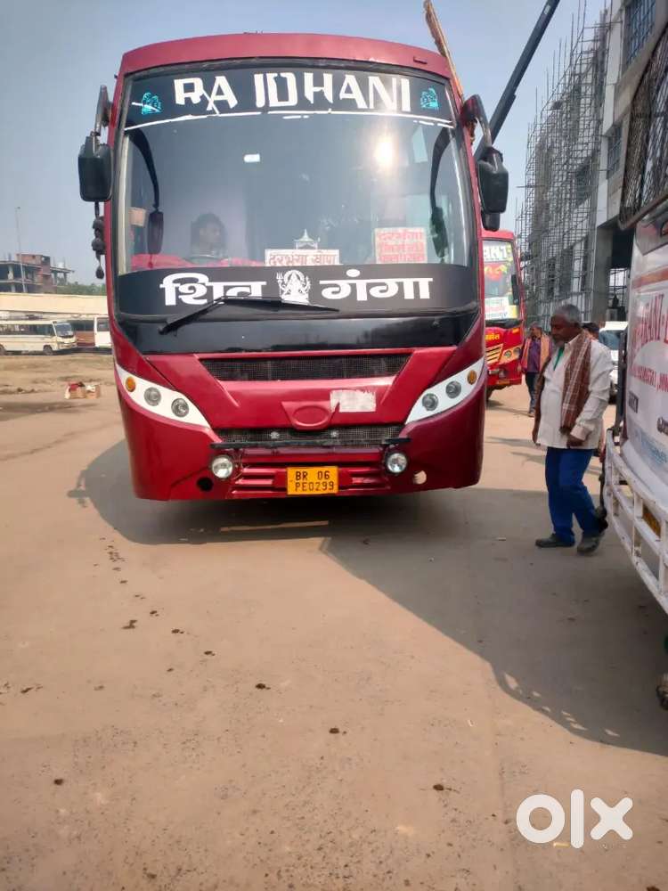 Driver for tata saffari strome