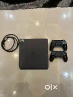 PLAY STATION 4SLIM  1TB