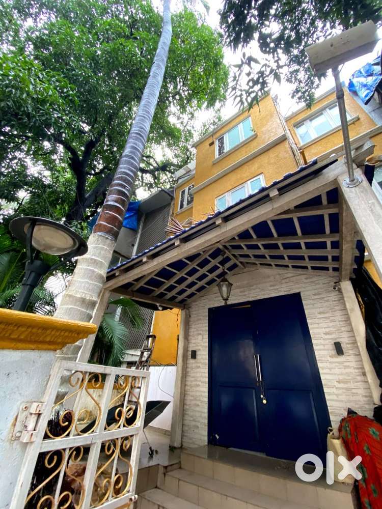 Fully Furnished Shared Flat In Juhu For Females - No Brokerage