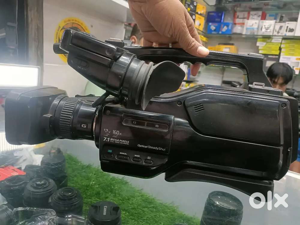 P 1500 sony camera 50% condition