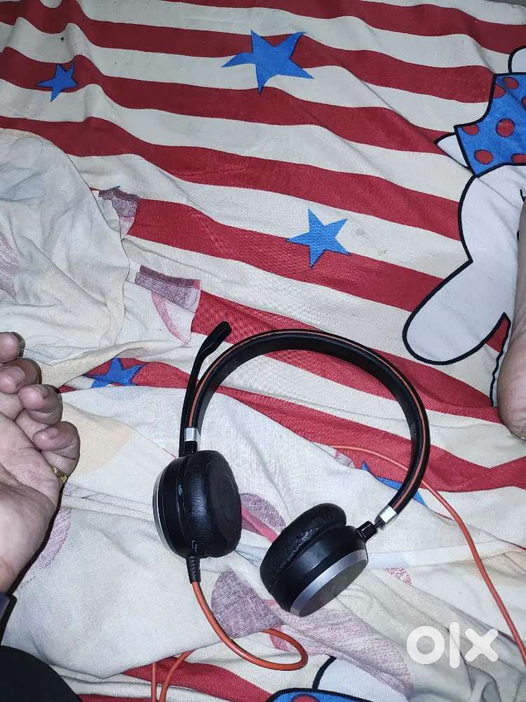 Jabra wired headphones with mic