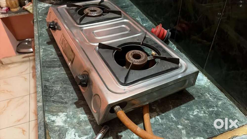 Two burner gas stove