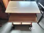 Computer table