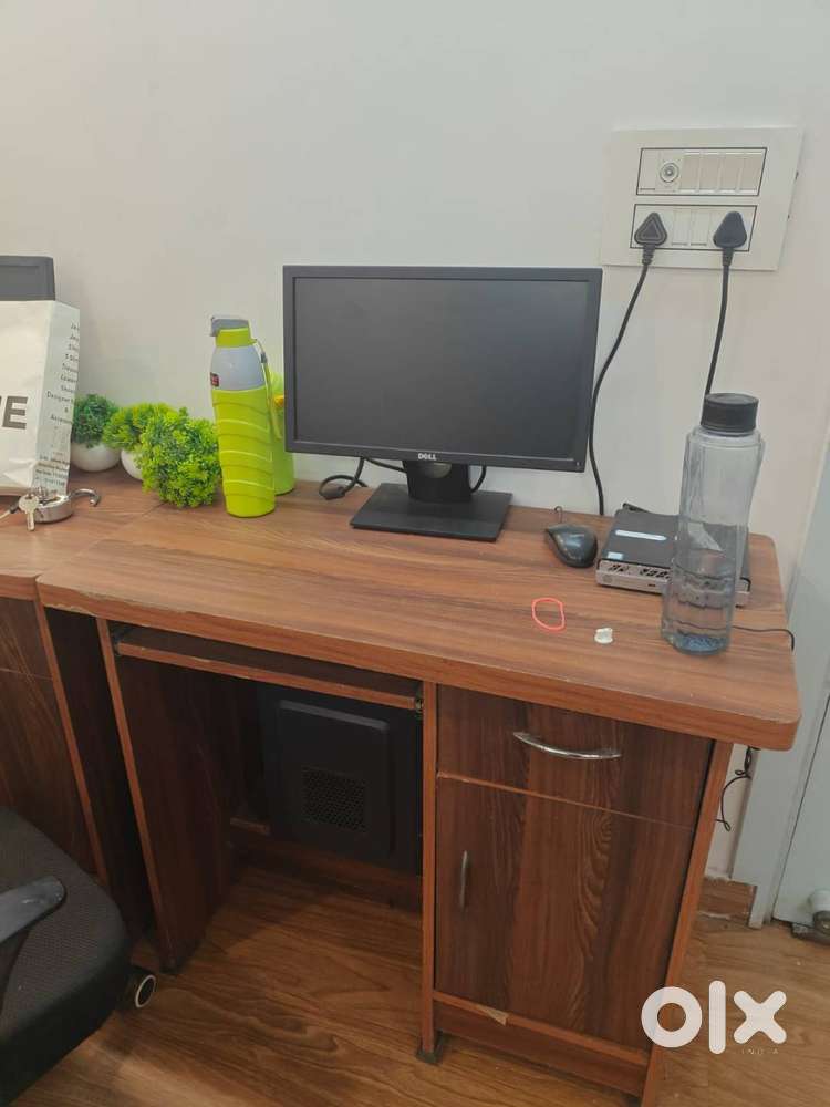 Computer Table for Sale – With Storage & Keyboard Tray – ₹1500 (Fixed)