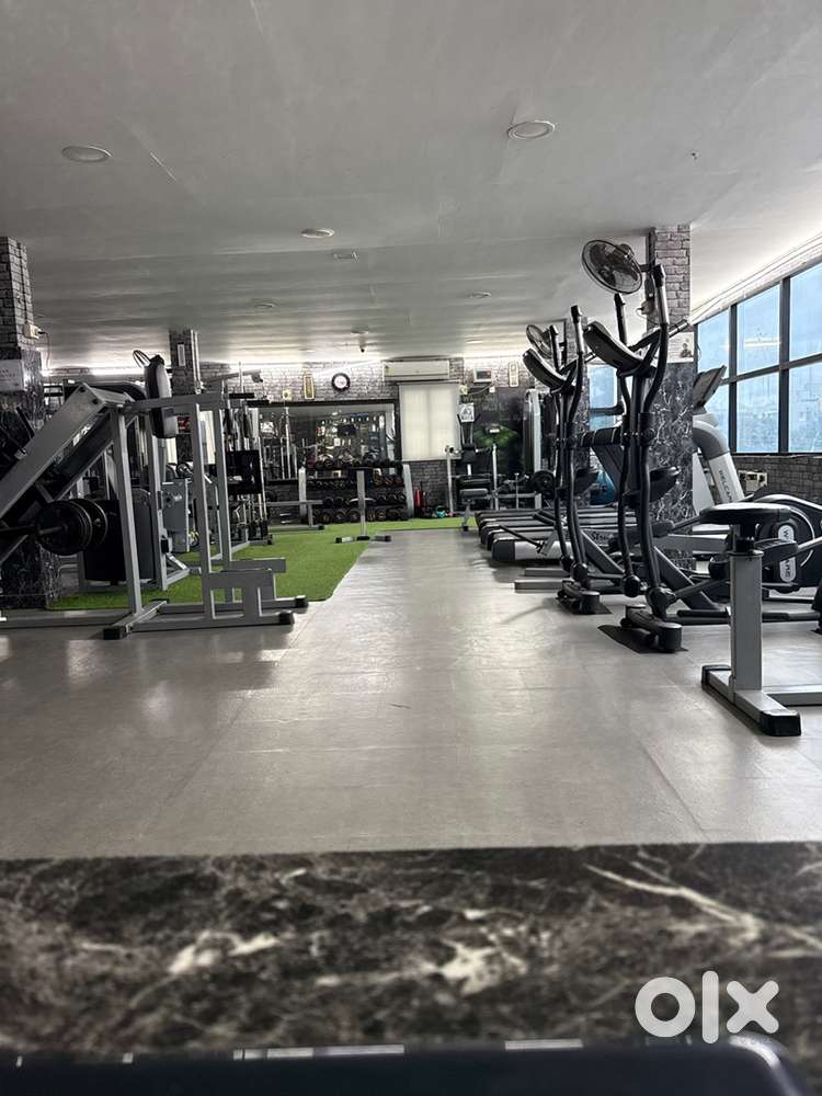 Wanted male gym trainers