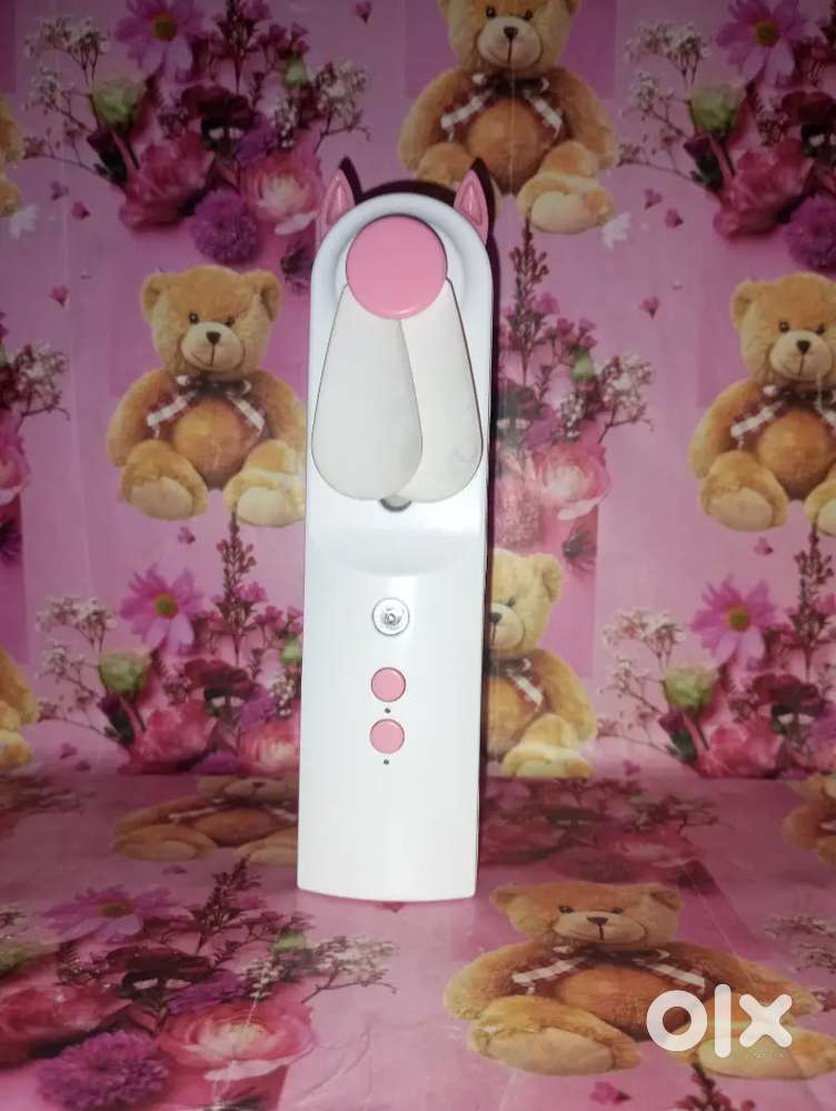 Mini fan plastic fan