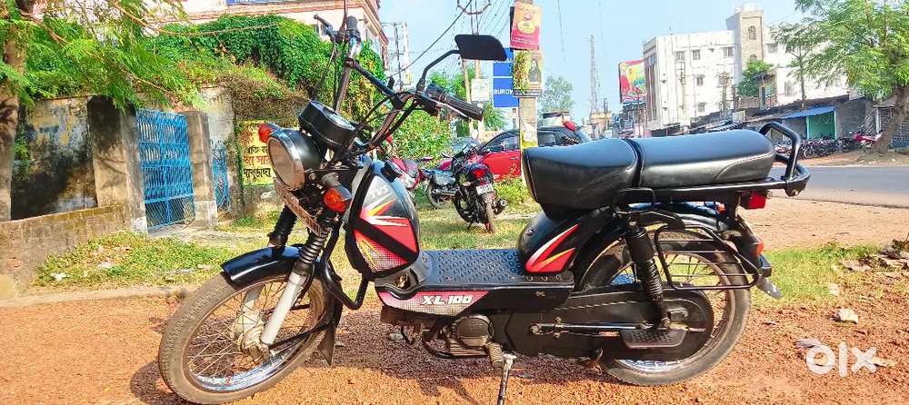 TVs XL 100 Good Condition