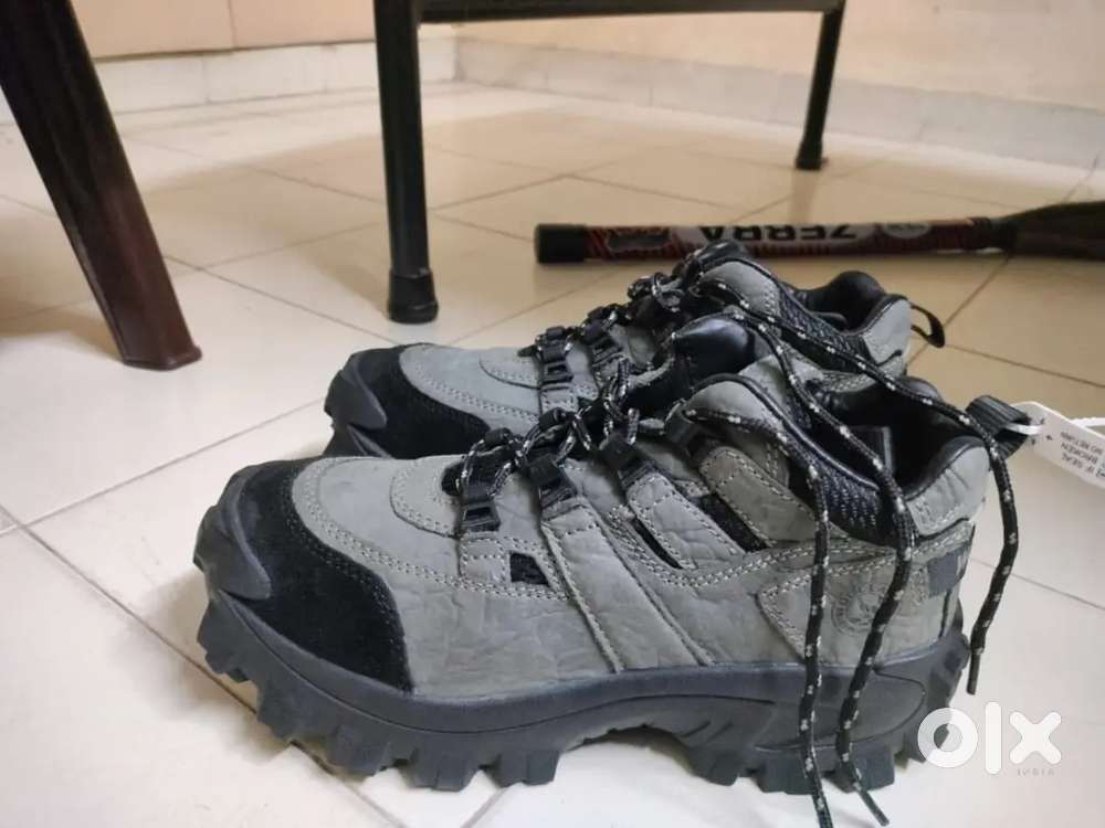 Woodland leather trekking shoes