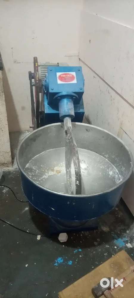 ஒரு பேக்கரி வைக்க தேவையான அனைத்து பொருட்களும் உள்ளன
