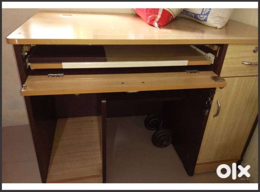 Computer Table