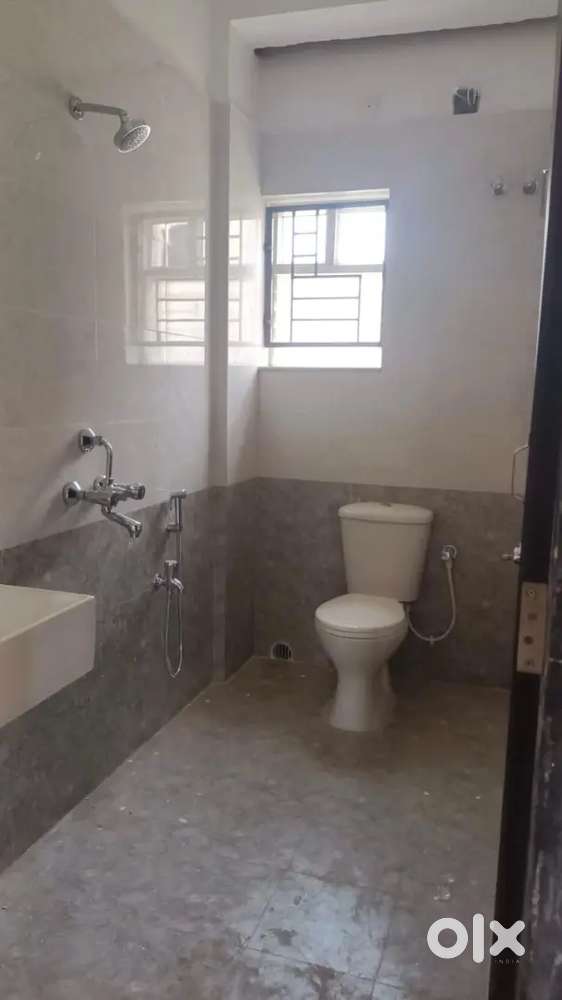 3 Bhk Flat For Family With Puja Room