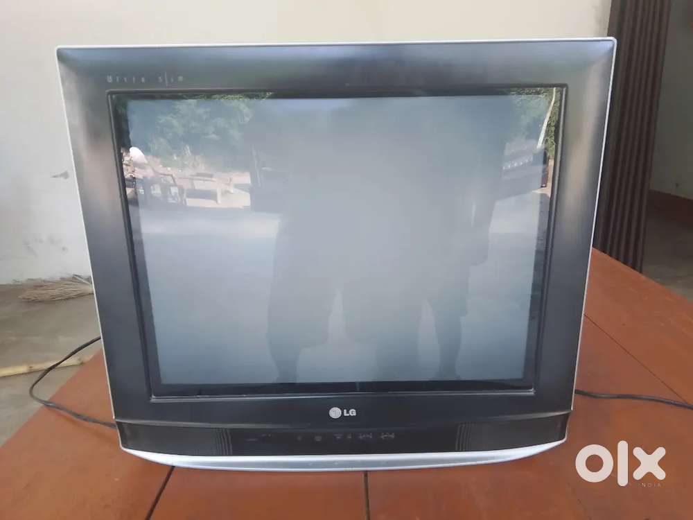 LG TV (10) in Black colour