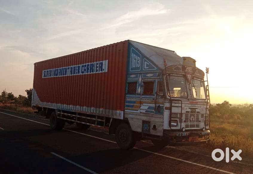 Tata 1613  32 ft Container Truck for sale