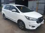 Toyota Innova 2024
