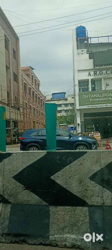 Complex for sale busstand 2400 sq ft  @ 4 cr