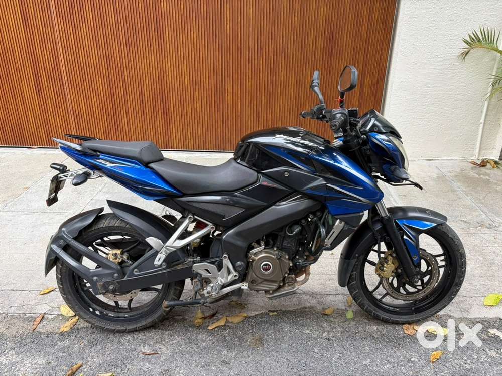 Bajaj pulsar ns 200 cc bs3 model