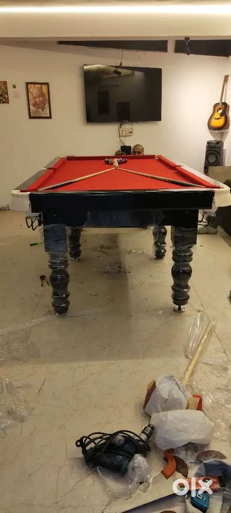 Pool table