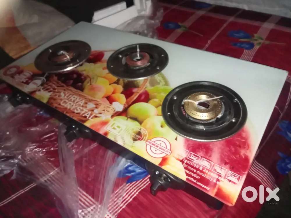 Gas stove 3 burger.