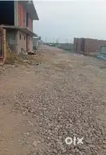 Plot Near Metro, Pari Chowk – Registry व Loan की सुविधा