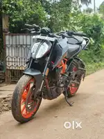 Duke 250  1 owner