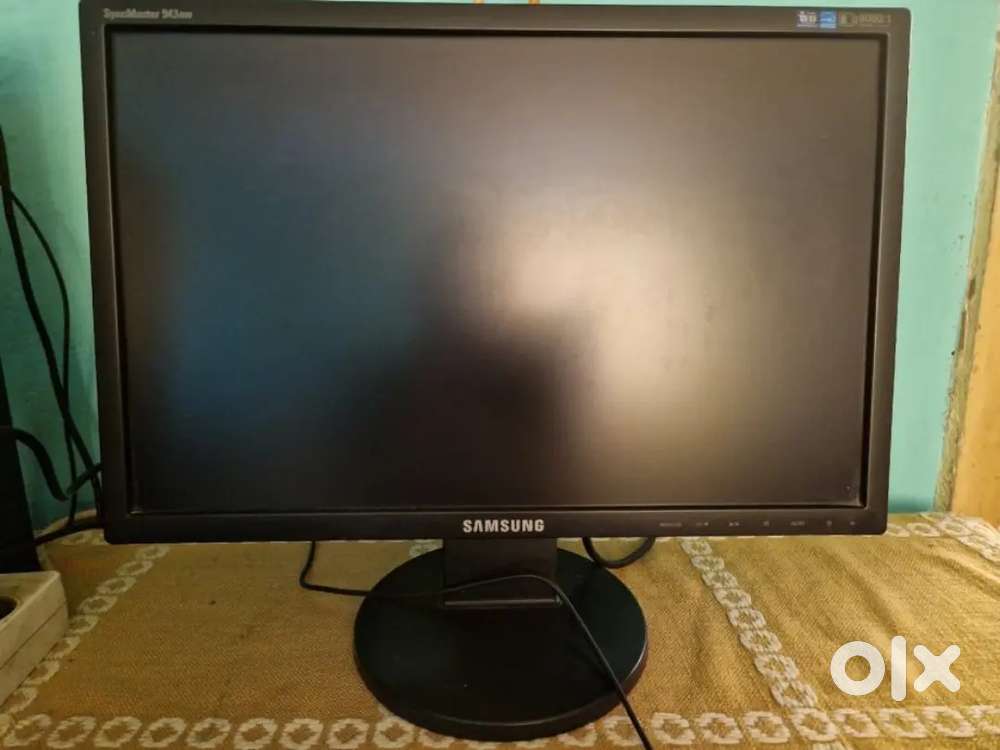 Samsung SyncMaster 943  19 LCD Monitor