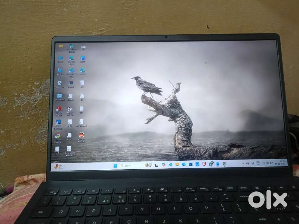 DELL laptop AMD RYZEN 5, 7000 series