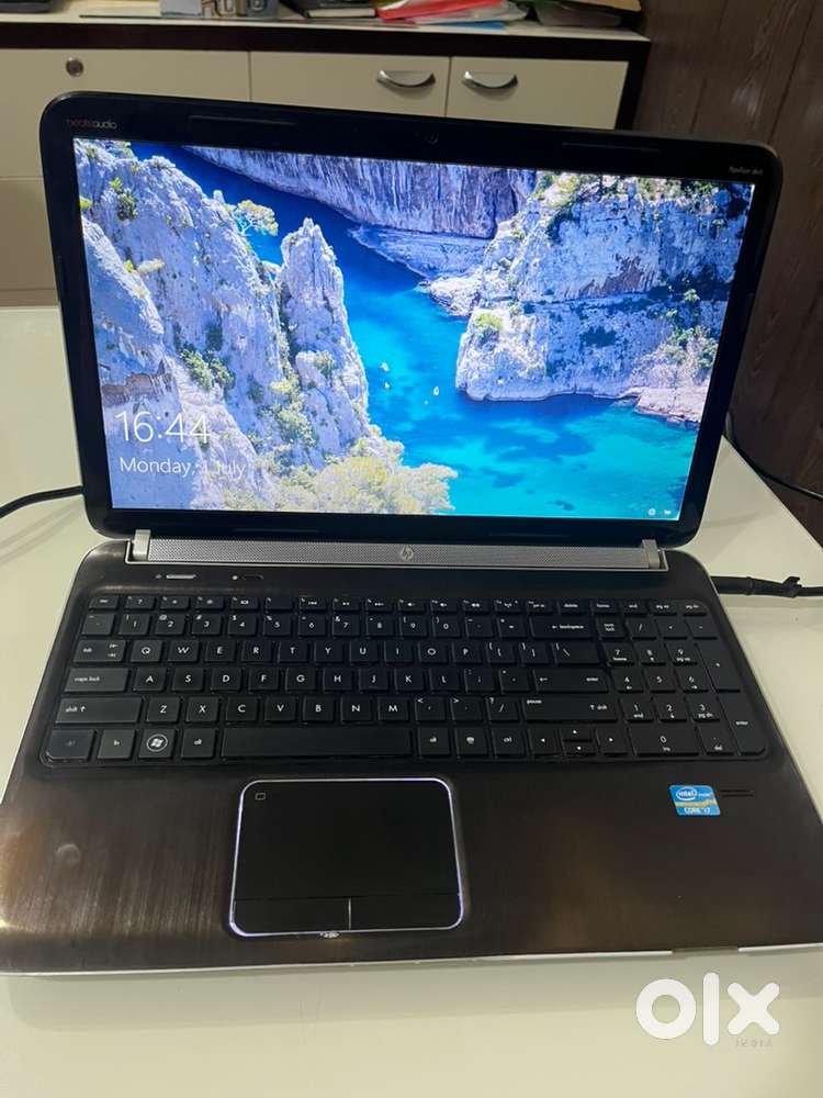 HP Pavilion DV6 i7 2630QM 2GHz  8GB  445 GB DW 15.6 W7P Laptop