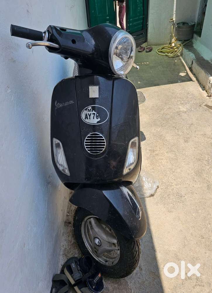 Vespa VLX 2013 model