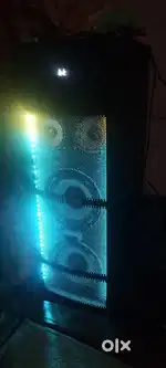 Dj tower 6 month old koi kami nhi h sath me wire less mic bi h