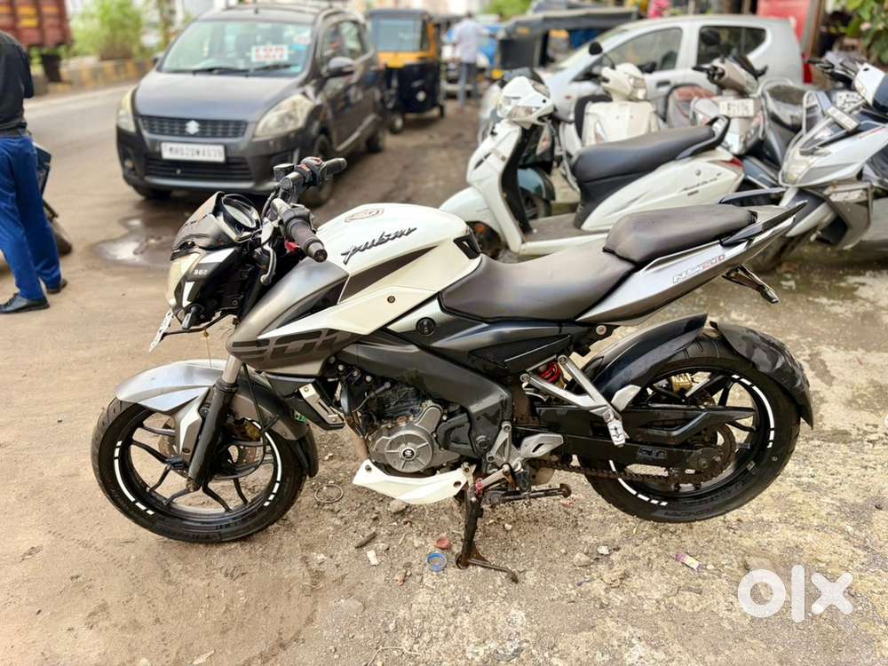 Bajaj Pulsar 200 Ns 2017 Model BS4