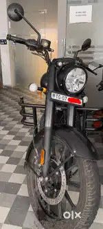New CLASSIC 350 STEALTH BLACK