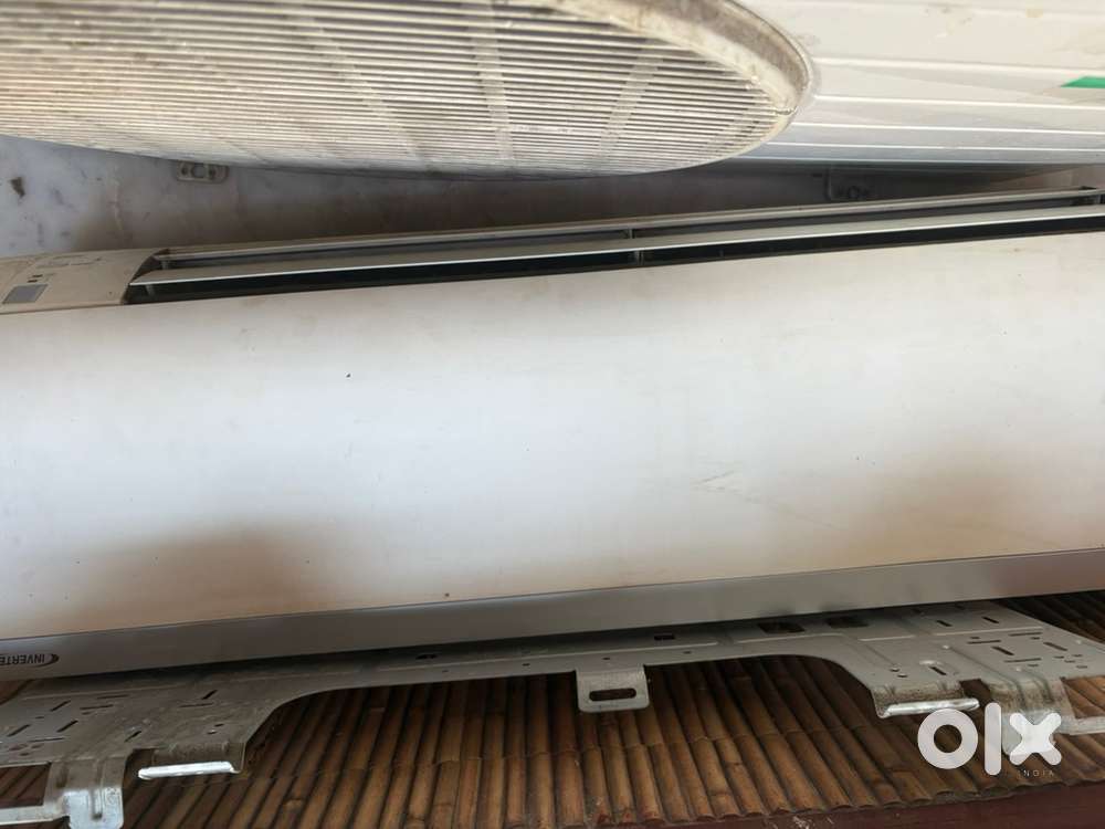 Dunkin 1.5split AC