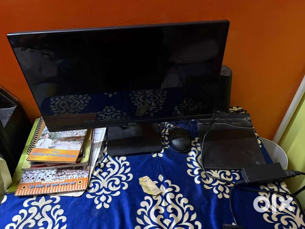Dell Desktop V-270 (i3, 4GB RAM, 500GB HDD, 2GB Graphics)