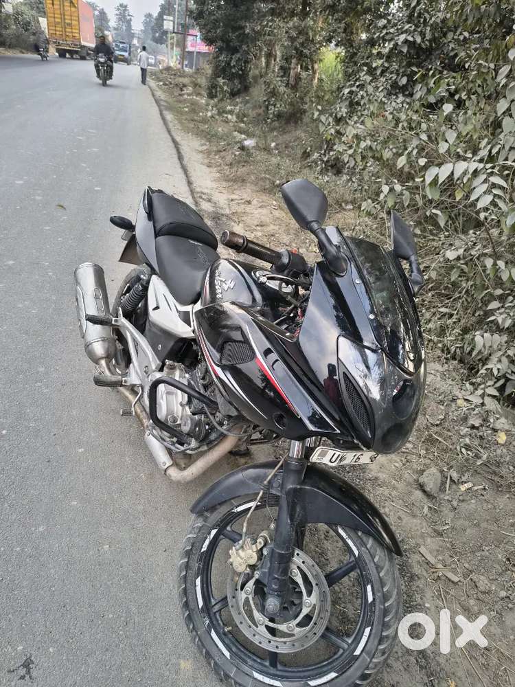 bajaj pulsar 220 f good condition