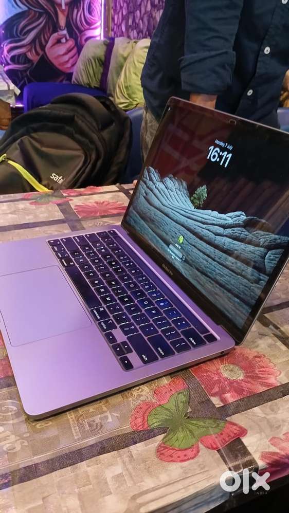 Macbook pro m2