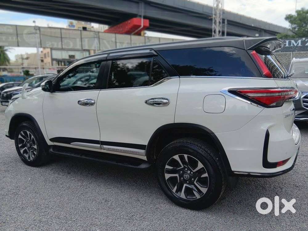 Toyota Fortuner Legender 4X2 AT 2.8, 2021, Diesel