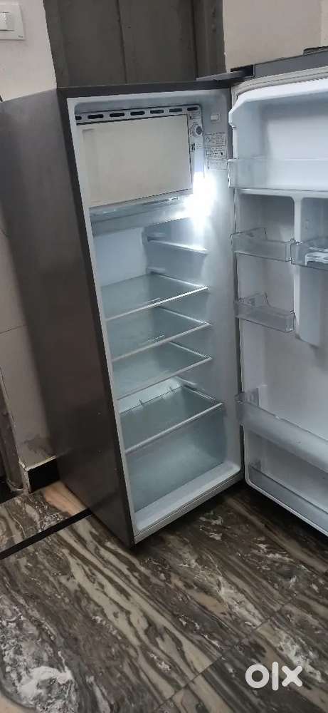 Haier fridge 220 litre