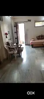 It's a 2 bhk furnished flat available in Shri Nagar,Indore